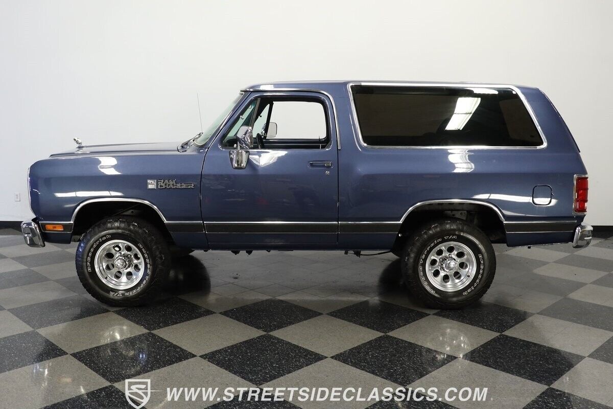 Dodge-Ramcharger-SUV-1988-2