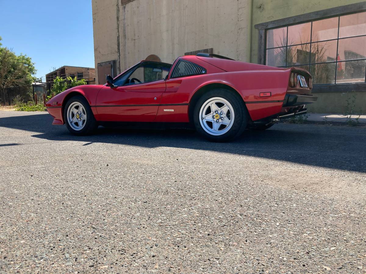 Ferrari-308-1985-8