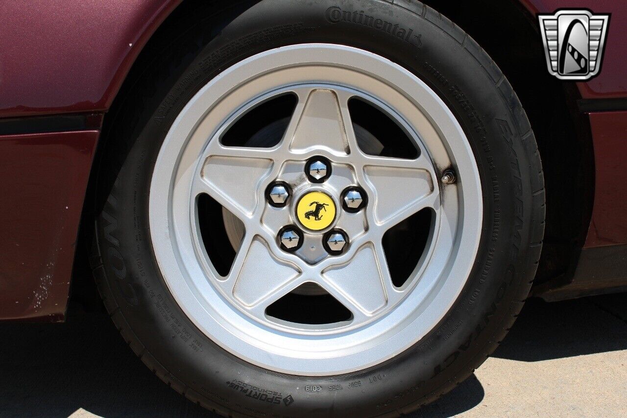 Ferrari-308-Coupe-1985-10