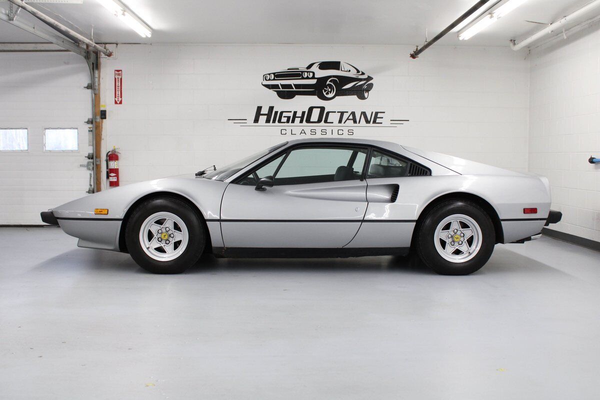 Ferrari-308-GTB-1976-31