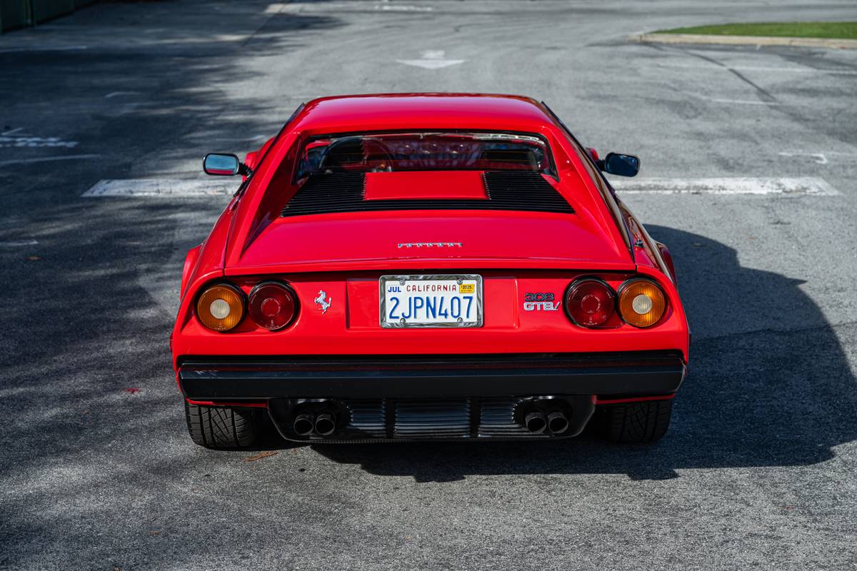 Ferrari-308-gtbi-1981-1