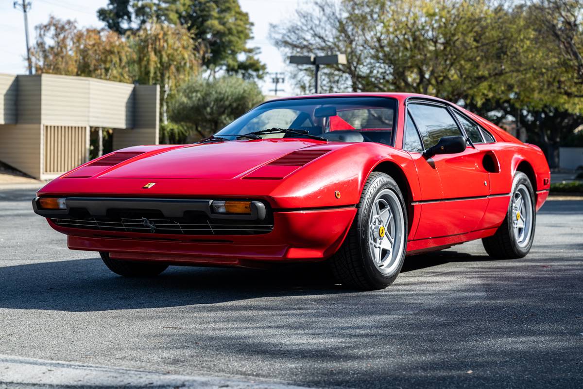 Ferrari-308-gtbi-1981-4