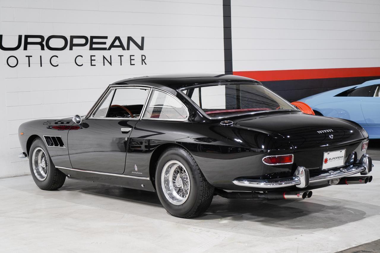 Ferrari-330-GT-1967-37