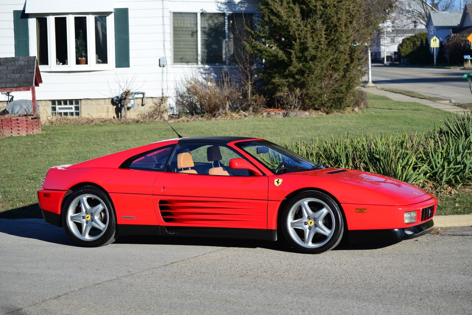 Ferrari-348-Coupe-1990-3