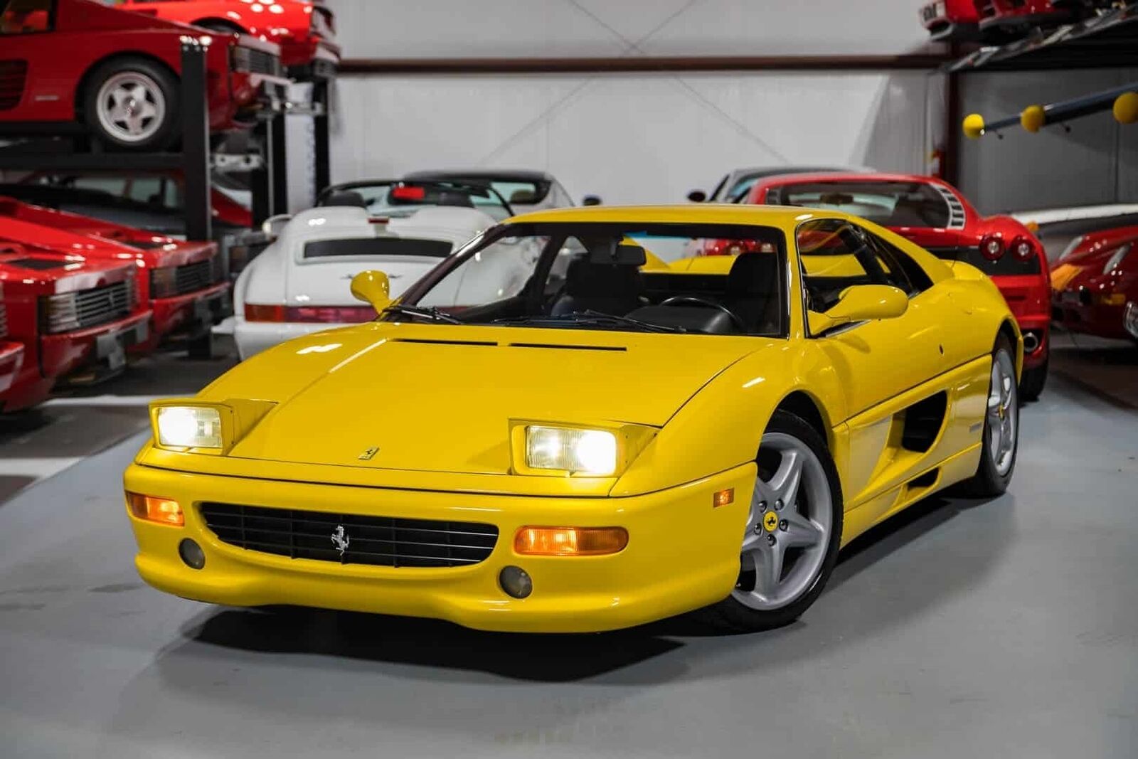 Ferrari-355-1995-1