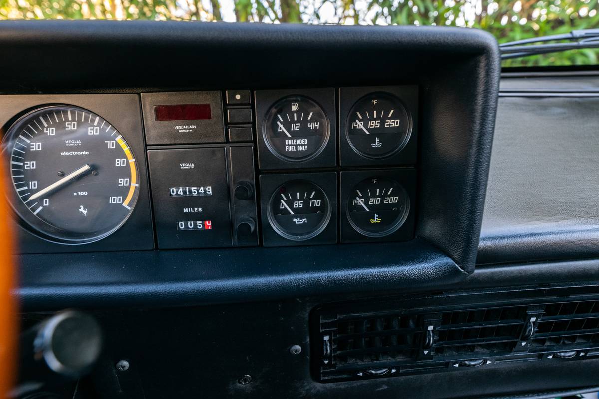 Ferrari-Mondial-8-1982-8