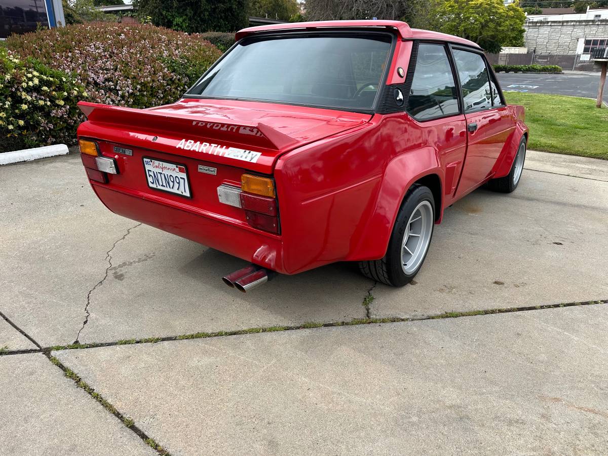 Fiat-131-abarth-rally-replica-1976-2