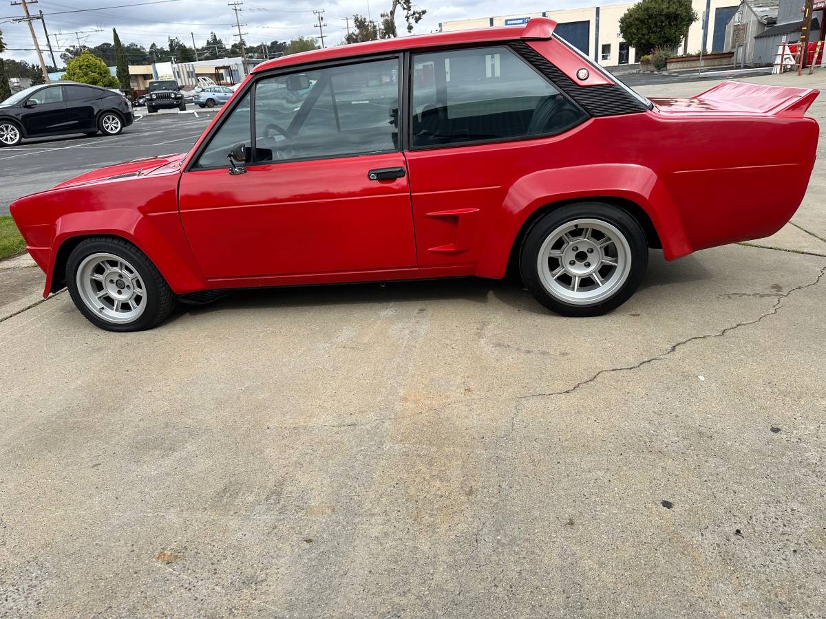 Fiat-131-abarth-rally-replica-1976-4