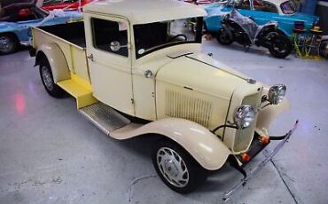 Ford-12-Ton-Pickup-1932-1