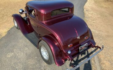 Ford-3-Window-Coupe-Coupe-1932-2