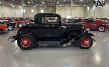 Ford-3-Window-Coupe-Coupe-1932-5