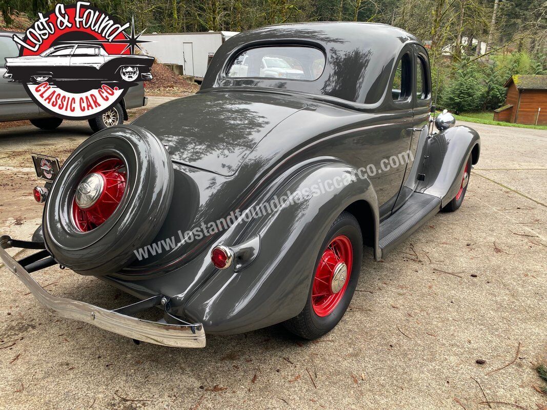 Ford-5-Window-Coupe-1935-10