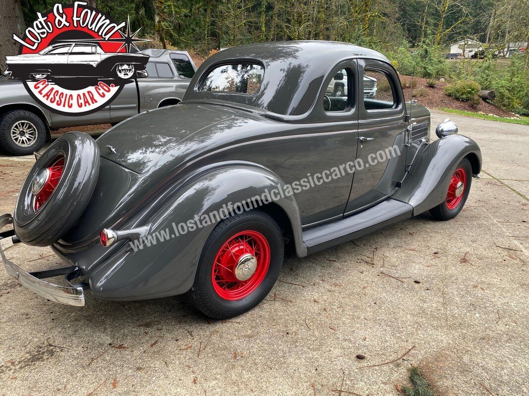 Ford-5-Window-Coupe-1935-12