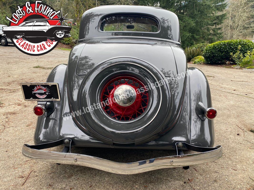 Ford-5-Window-Coupe-1935-15