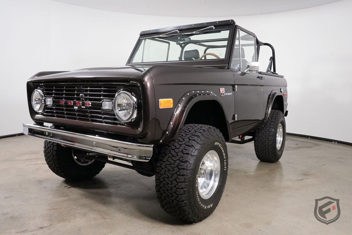 Ford-BRONCO-CUSTOM-HAND-BUILT-SUV-1968-3