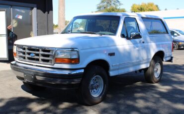 Ford-BRONCO-XLT-SUV-1993-7