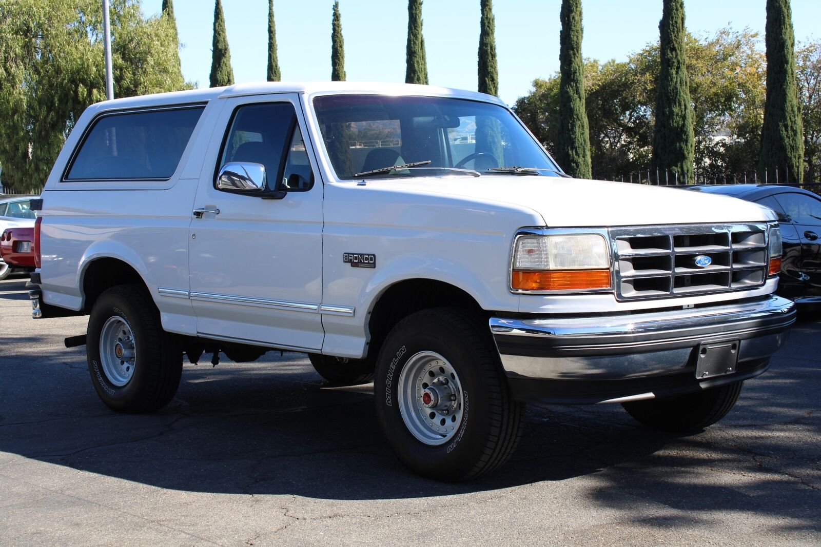 Ford BRONCO XLT SUV 1993