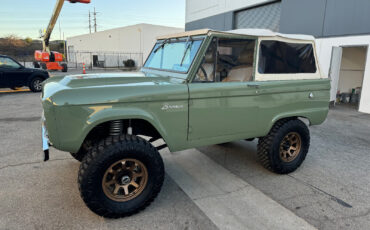 Ford-Bronco-1966-21