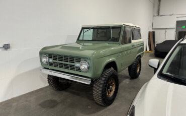 Ford-Bronco-1966-25