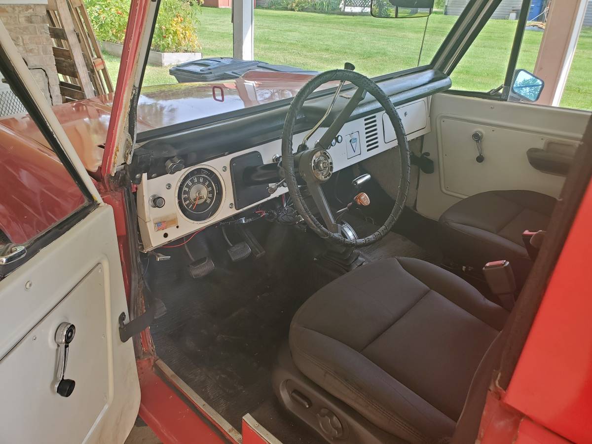 Ford-Bronco-1968-4