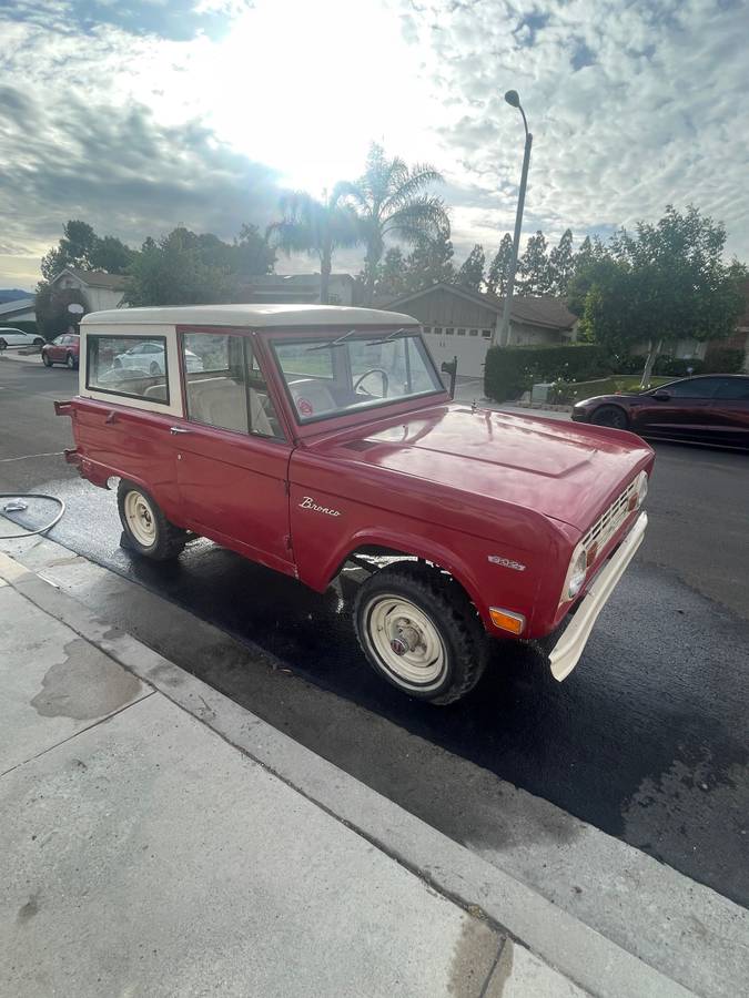 Ford-Bronco-1969-1