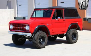 Ford-Bronco-1969-3