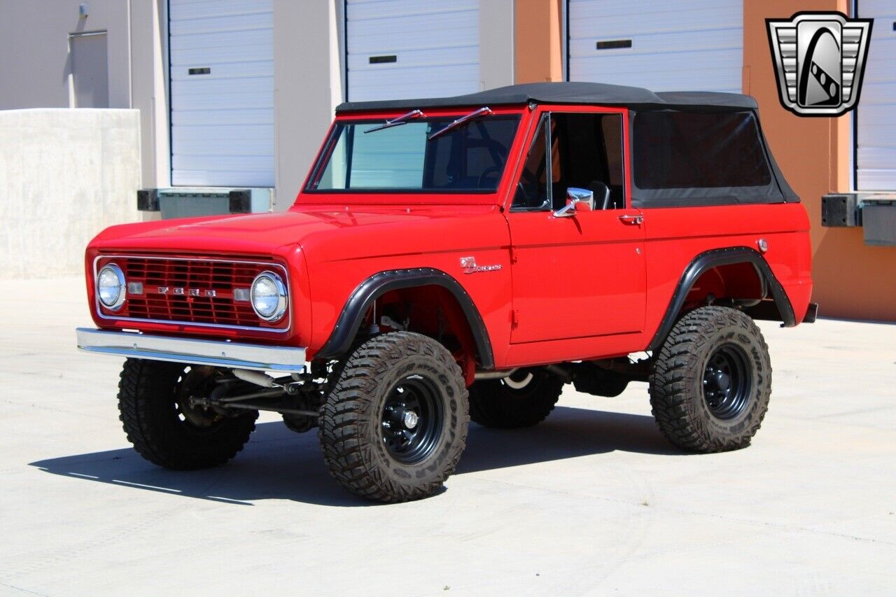 Ford-Bronco-1969-3