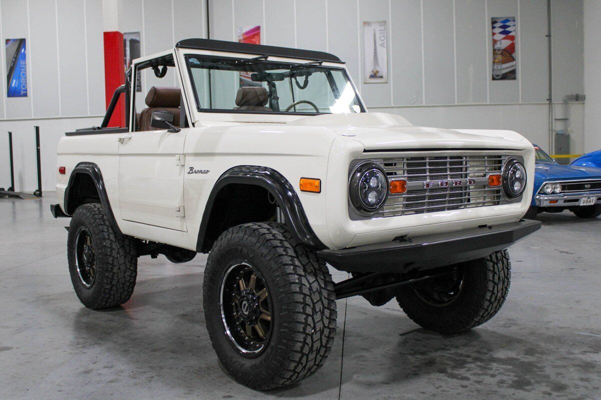 Ford-Bronco-1970-10