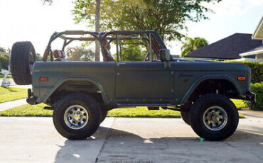 Ford-Bronco-1970-8