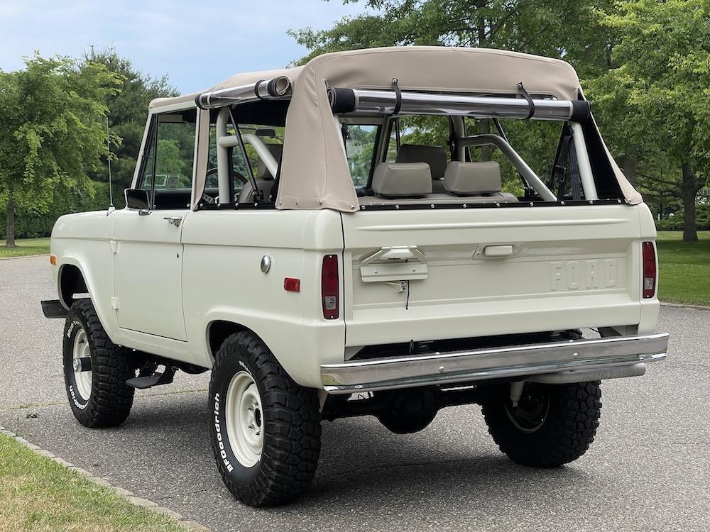 Ford-Bronco-1970-9