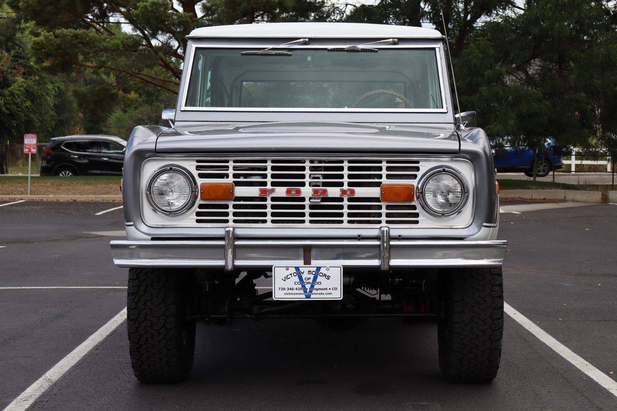 Ford-Bronco-1971-13