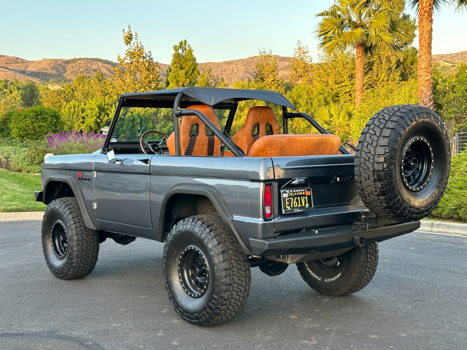 Ford-Bronco-1971-2