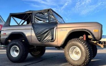 Ford-Bronco-1971