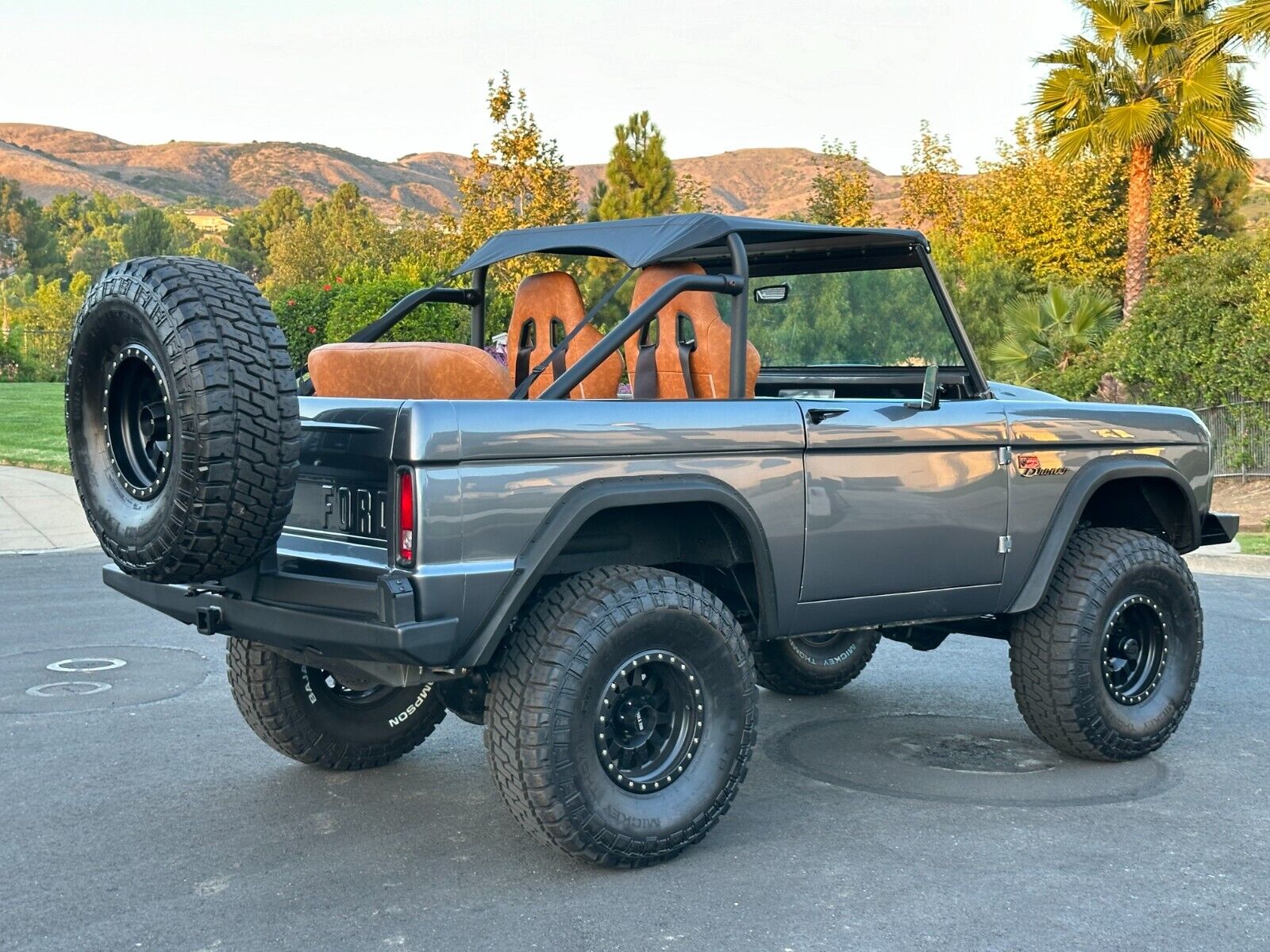 Ford-Bronco-1971-3