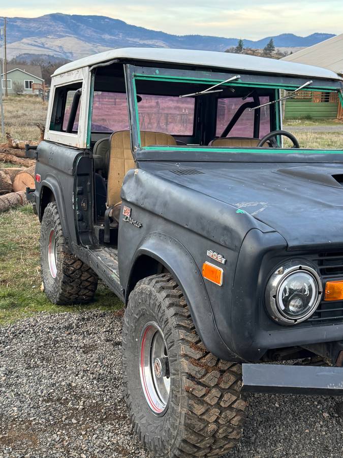 Ford-Bronco-1971-3