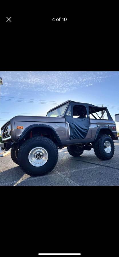 Ford-Bronco-1971-4