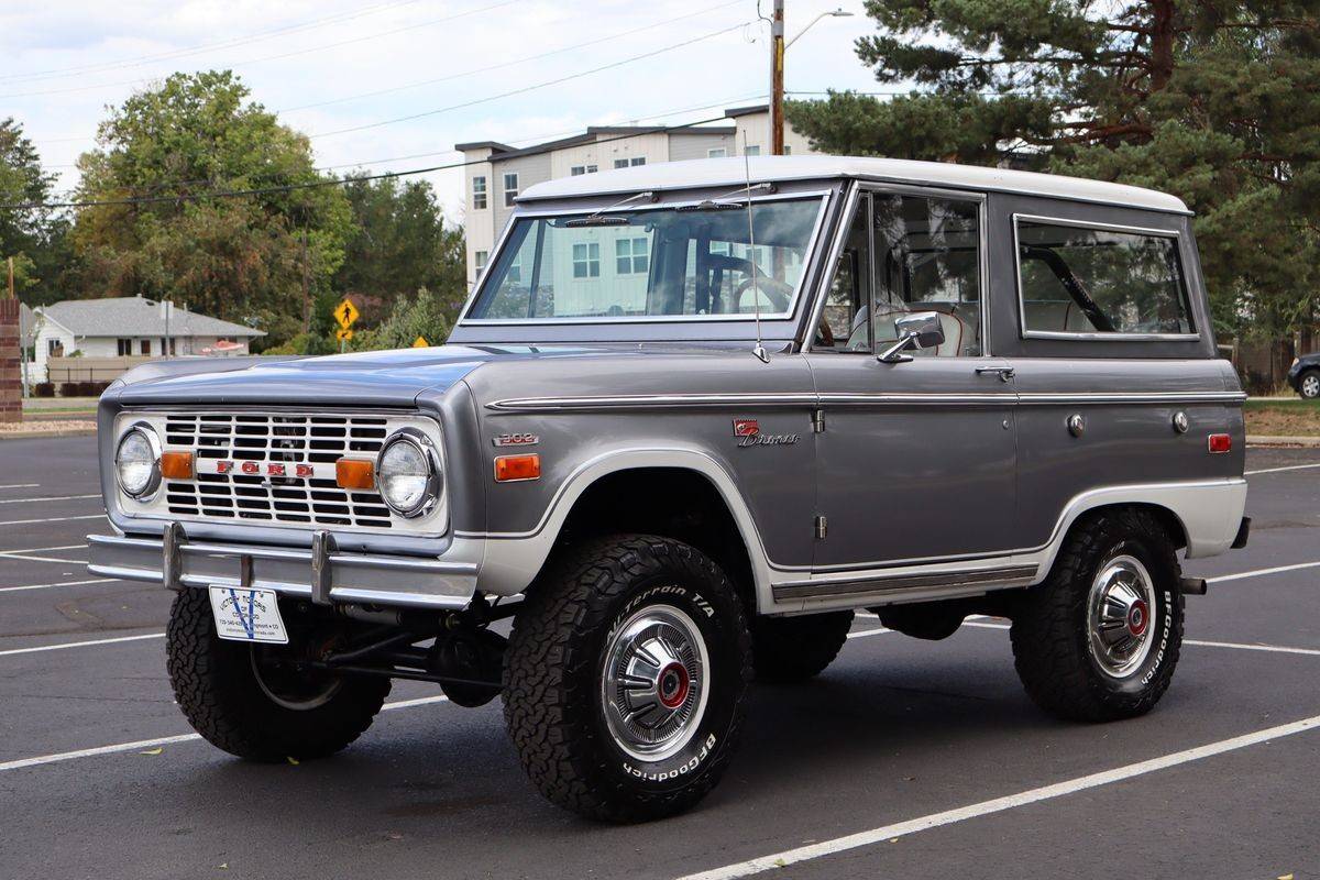 Ford-Bronco-1971-4