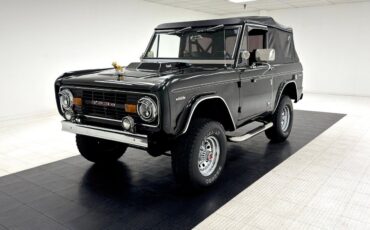 Ford Bronco  year1}