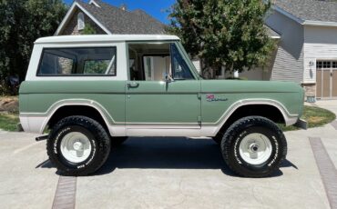 Ford-Bronco-1973-1