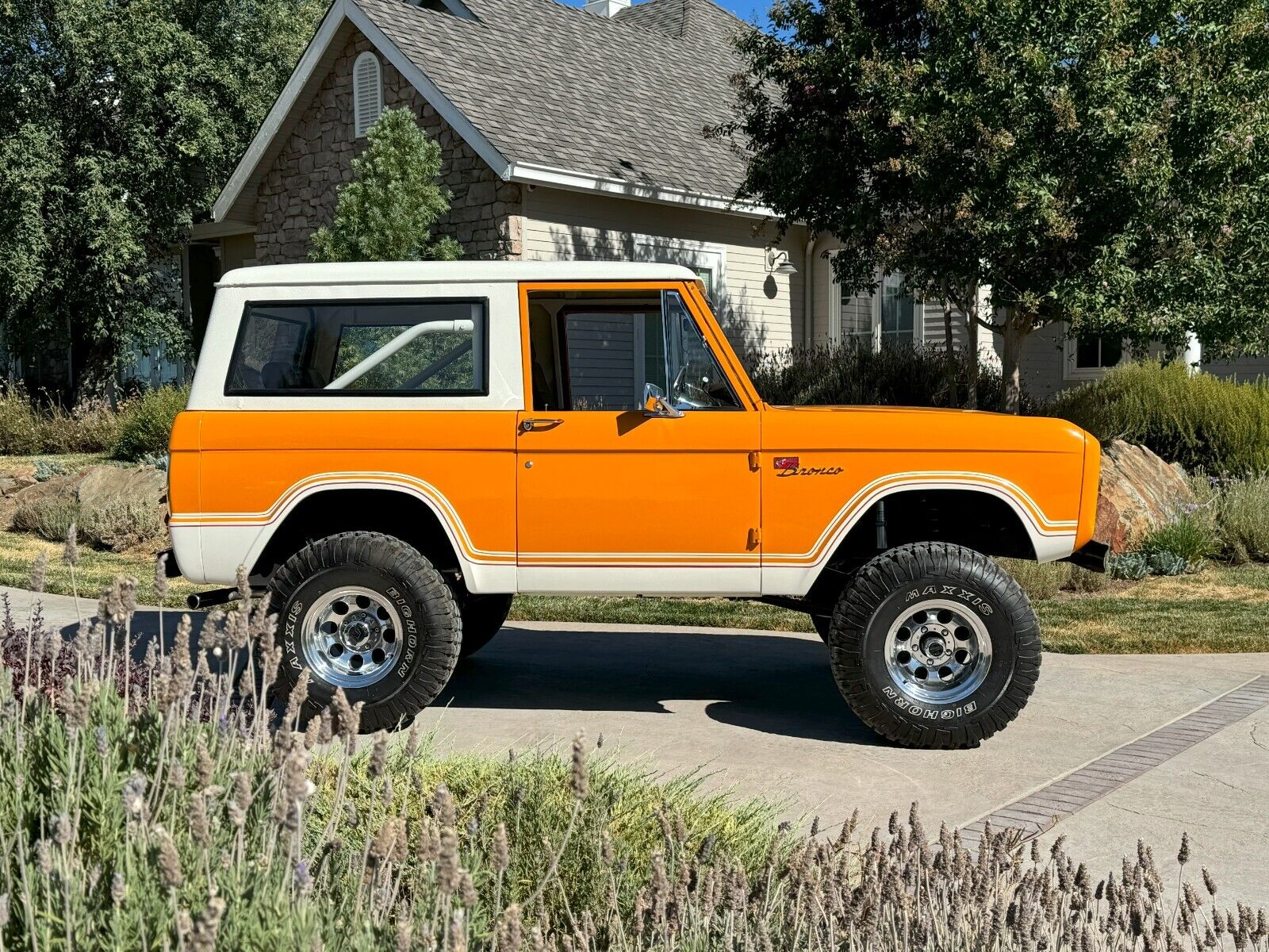 Ford-Bronco-1973-15