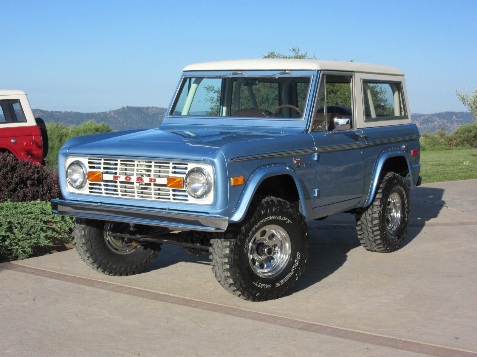 Ford-Bronco-1973-17