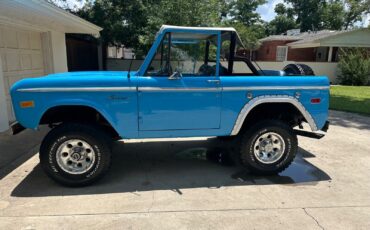 Ford Bronco  year1}