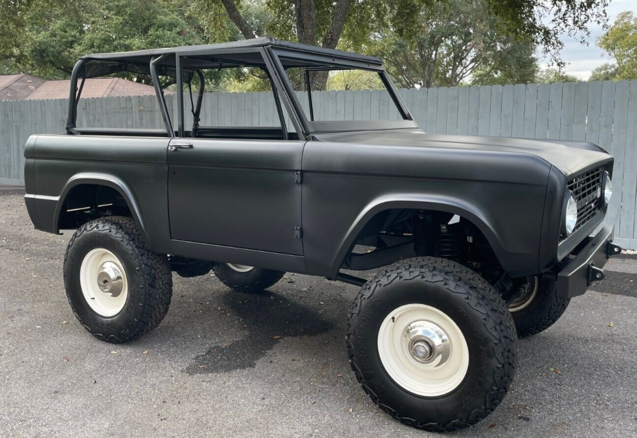 Ford-Bronco-1973-4