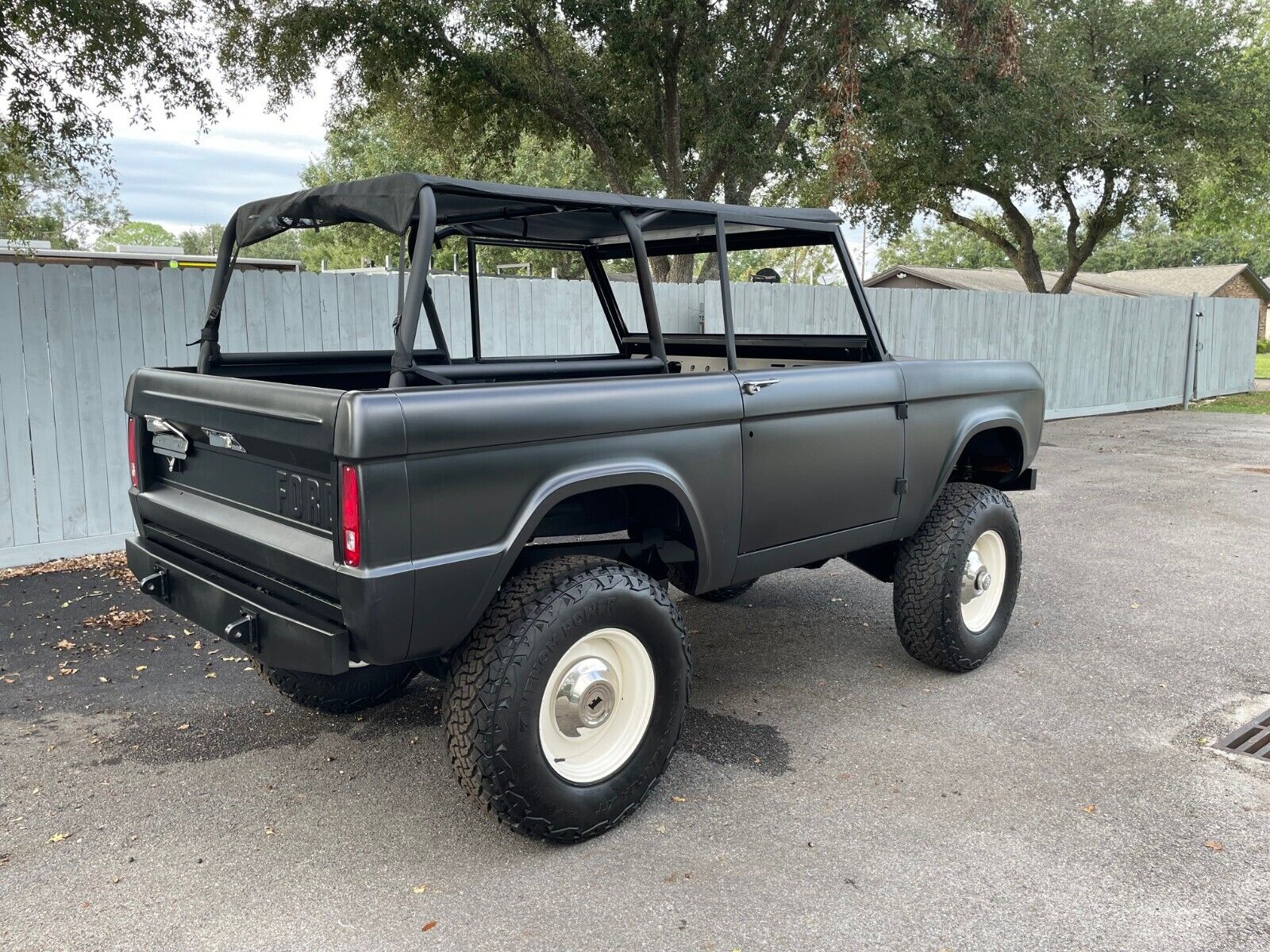 Ford-Bronco-1973-6