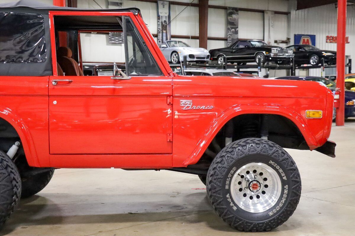 Ford-Bronco-1974-10