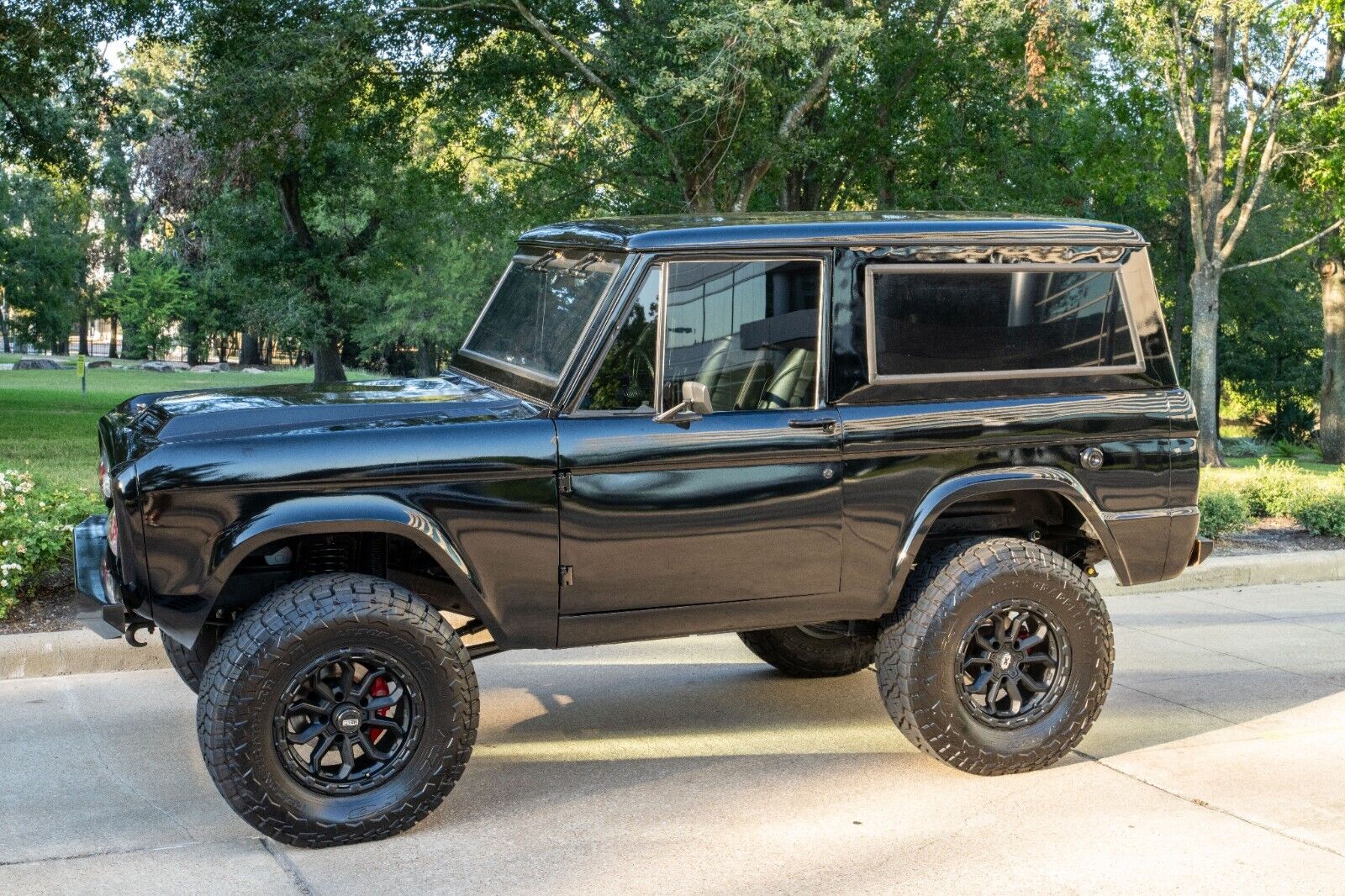 Ford-Bronco-1974-12