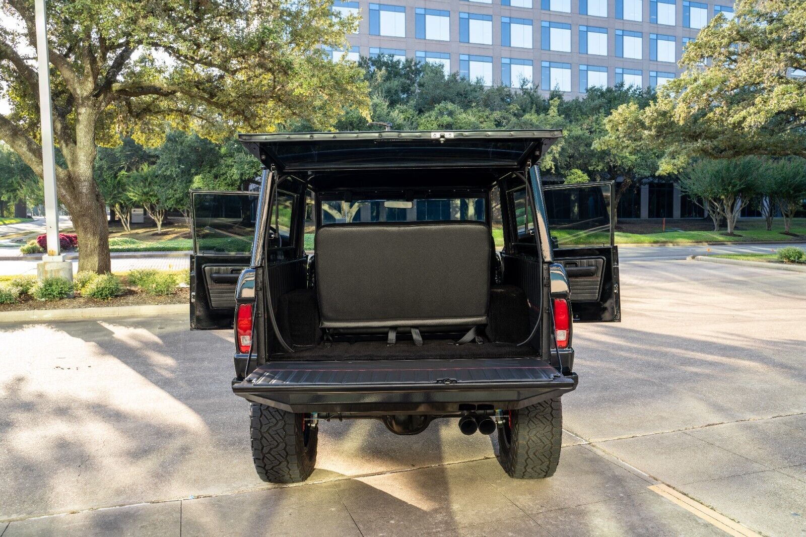 Ford-Bronco-1974-21