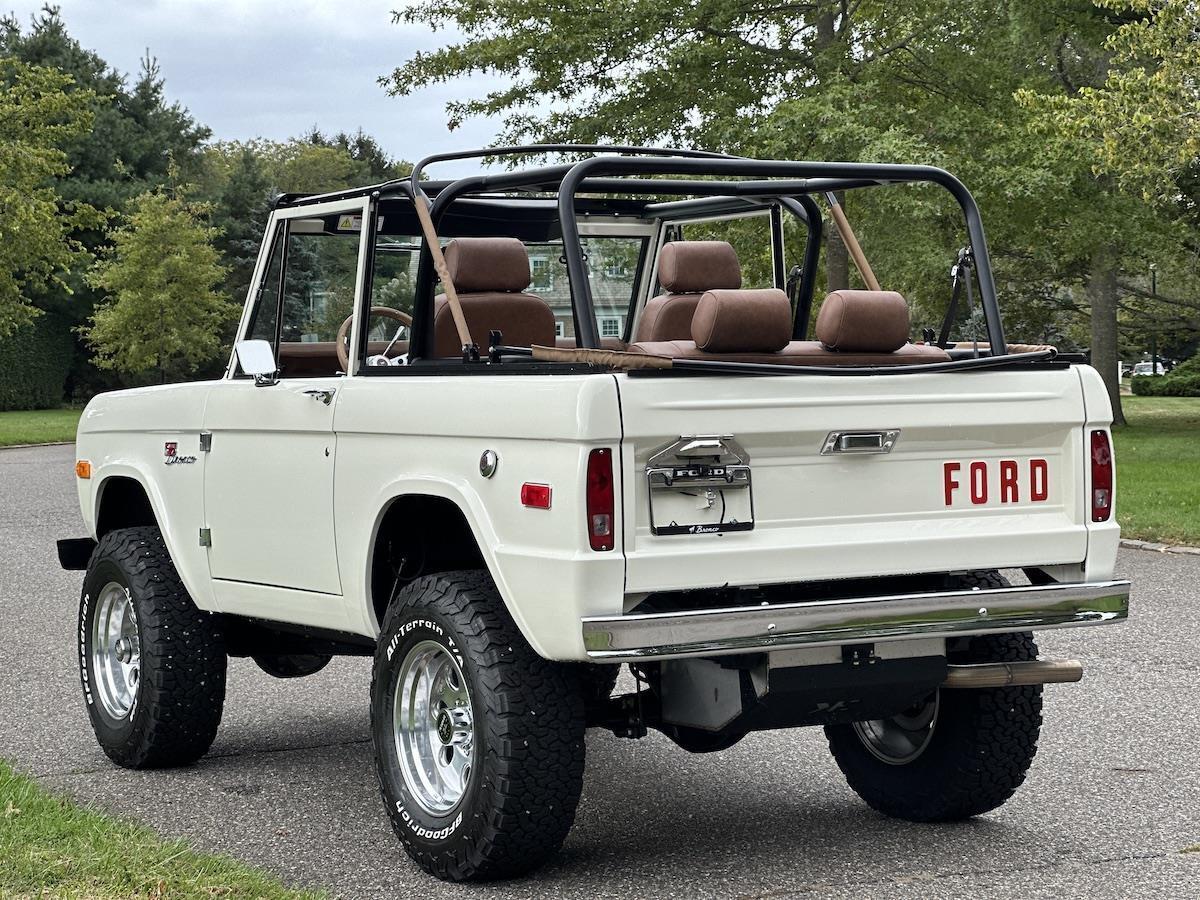 Ford-Bronco-1974-21