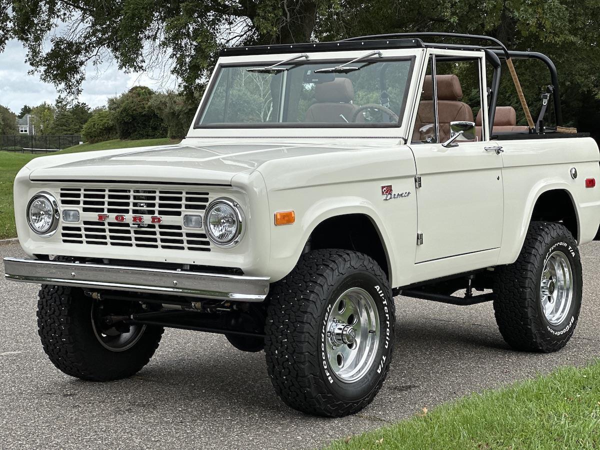 Ford-Bronco-1974-25