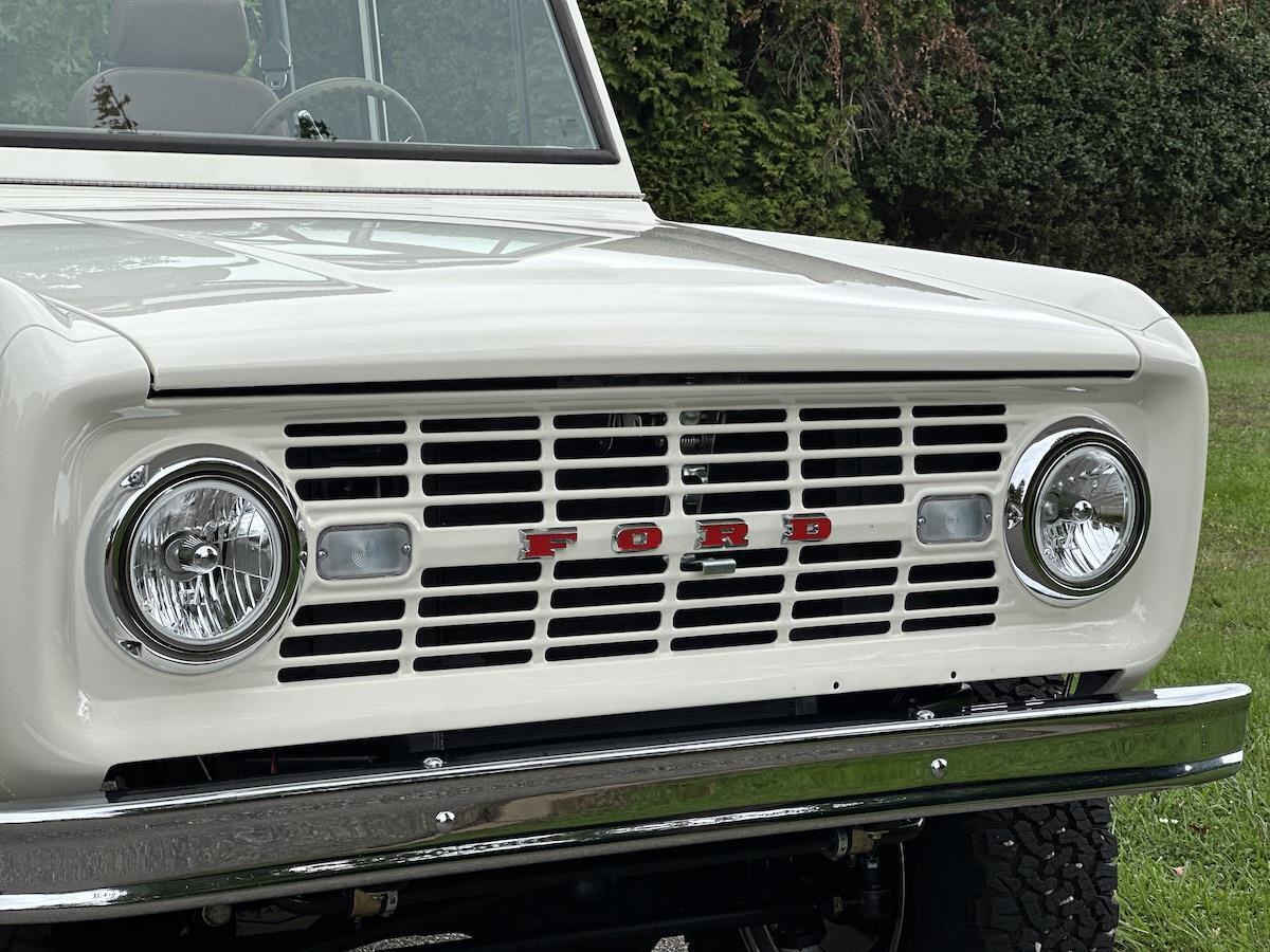 Ford-Bronco-1974-28